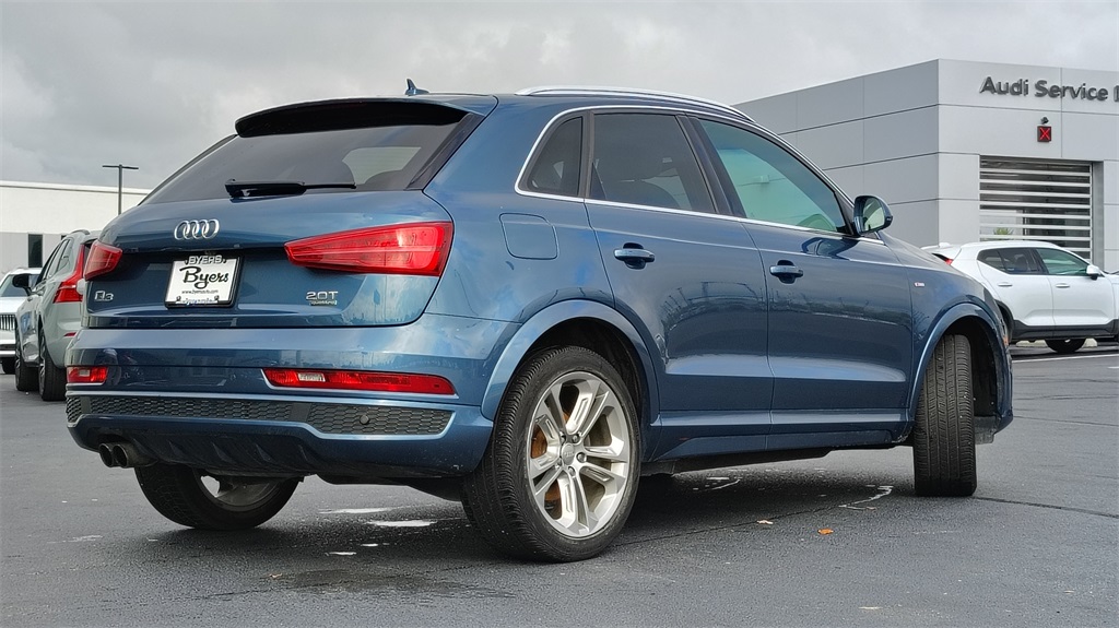 2017 Audi Q3 Prestige photo 2