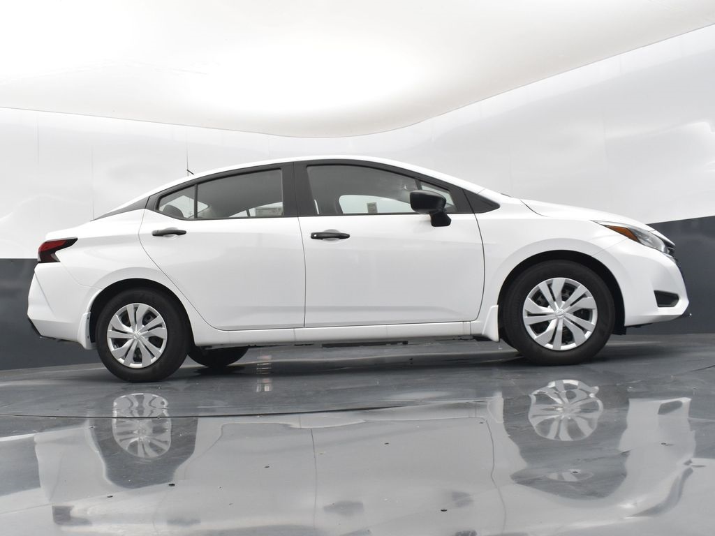 2025 Nissan Versa 1.6 S photo 28