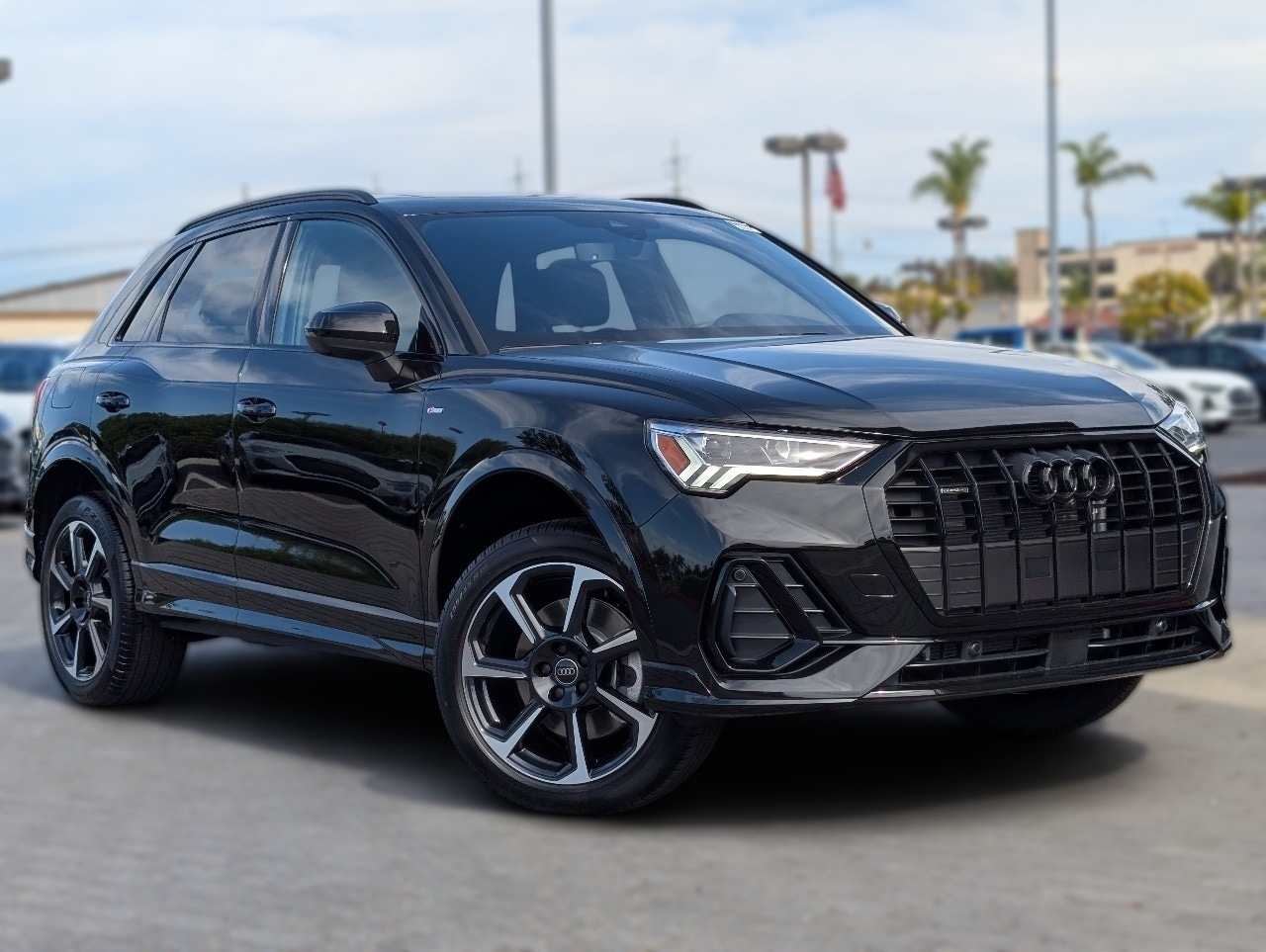 2025 Audi Q3 S Line Premium Plus's photo