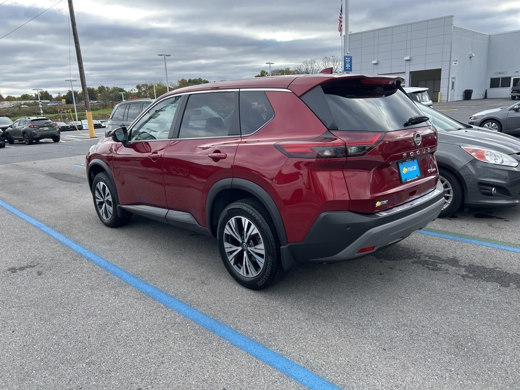 2023 Nissan Rogue SV photo 3