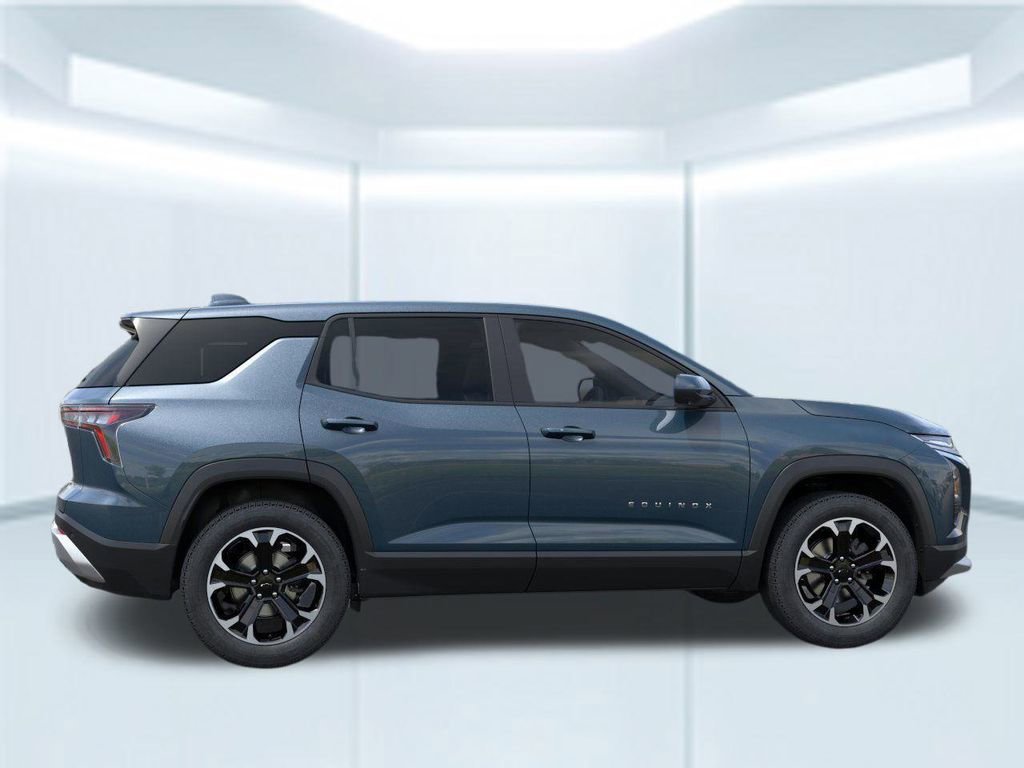 2026 Chevrolet Equinox LT photo 4