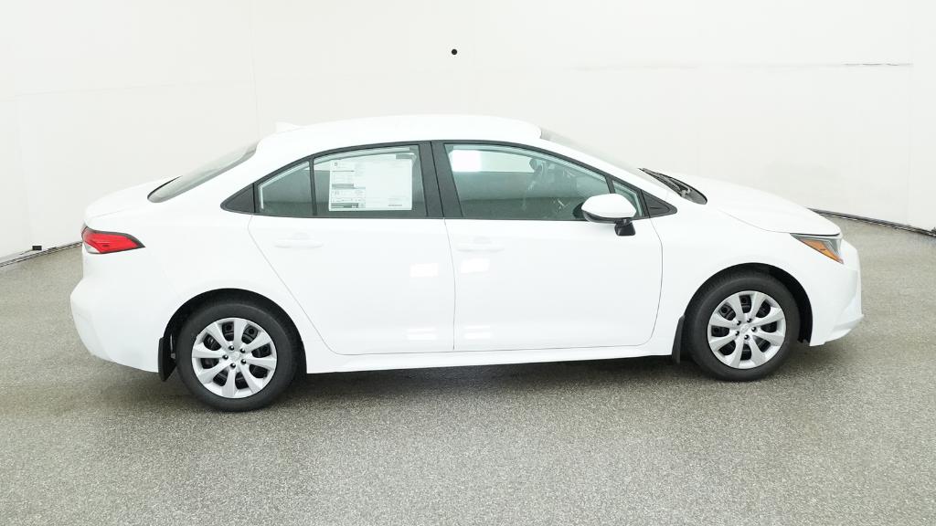 2025 Toyota Corolla LE photo 26