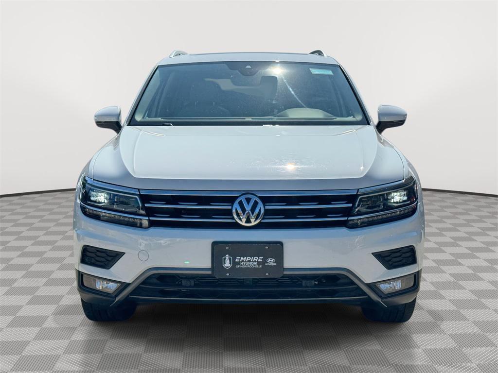 2019 Volkswagen Tiguan SEL Premium photo 2