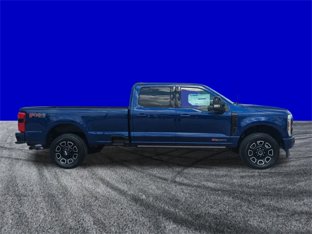 2026 Ford F-350 Platinum photo 3