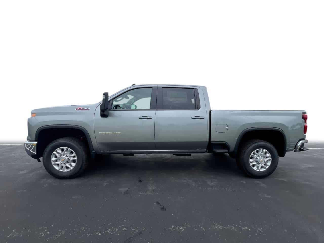 2025 Chevrolet Silverado 2500HD LT photo 5