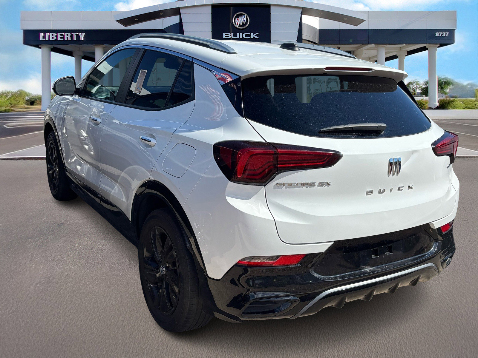 2024 Buick Encore GX Sport Touring photo 2