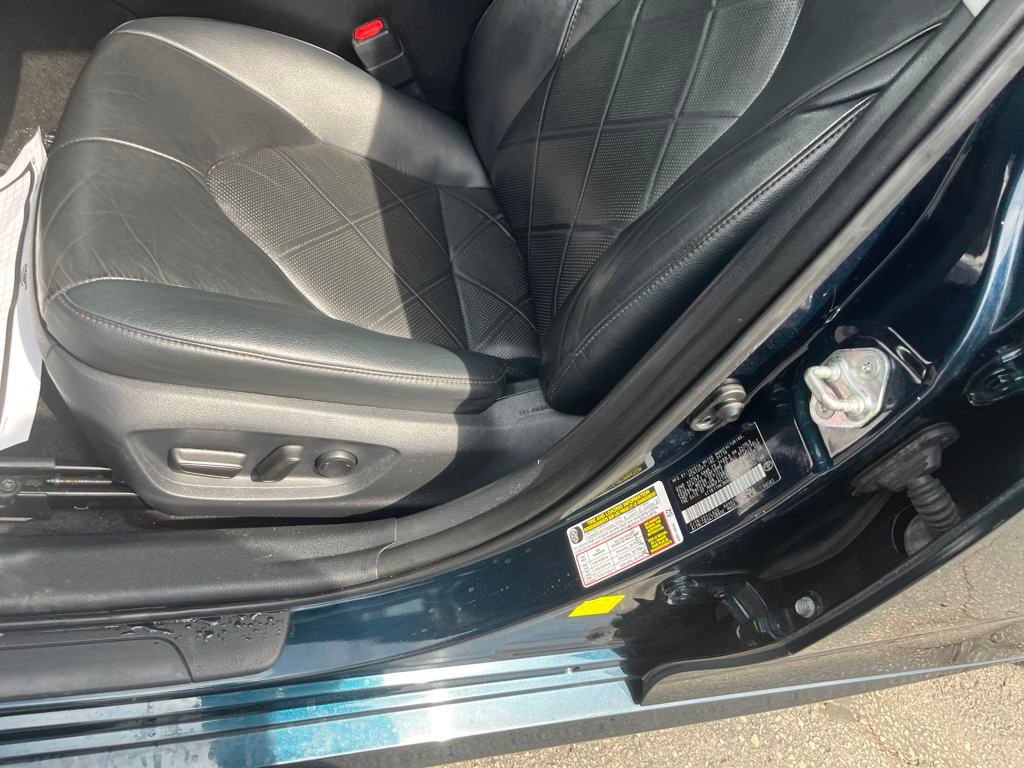 2019 Toyota Camry LE photo 16