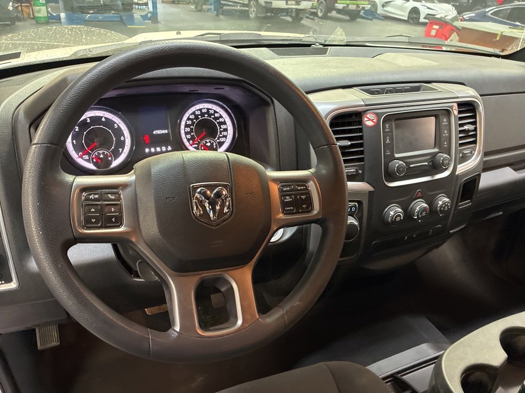 2024 Ram 1500 SLT Warlock photo 5