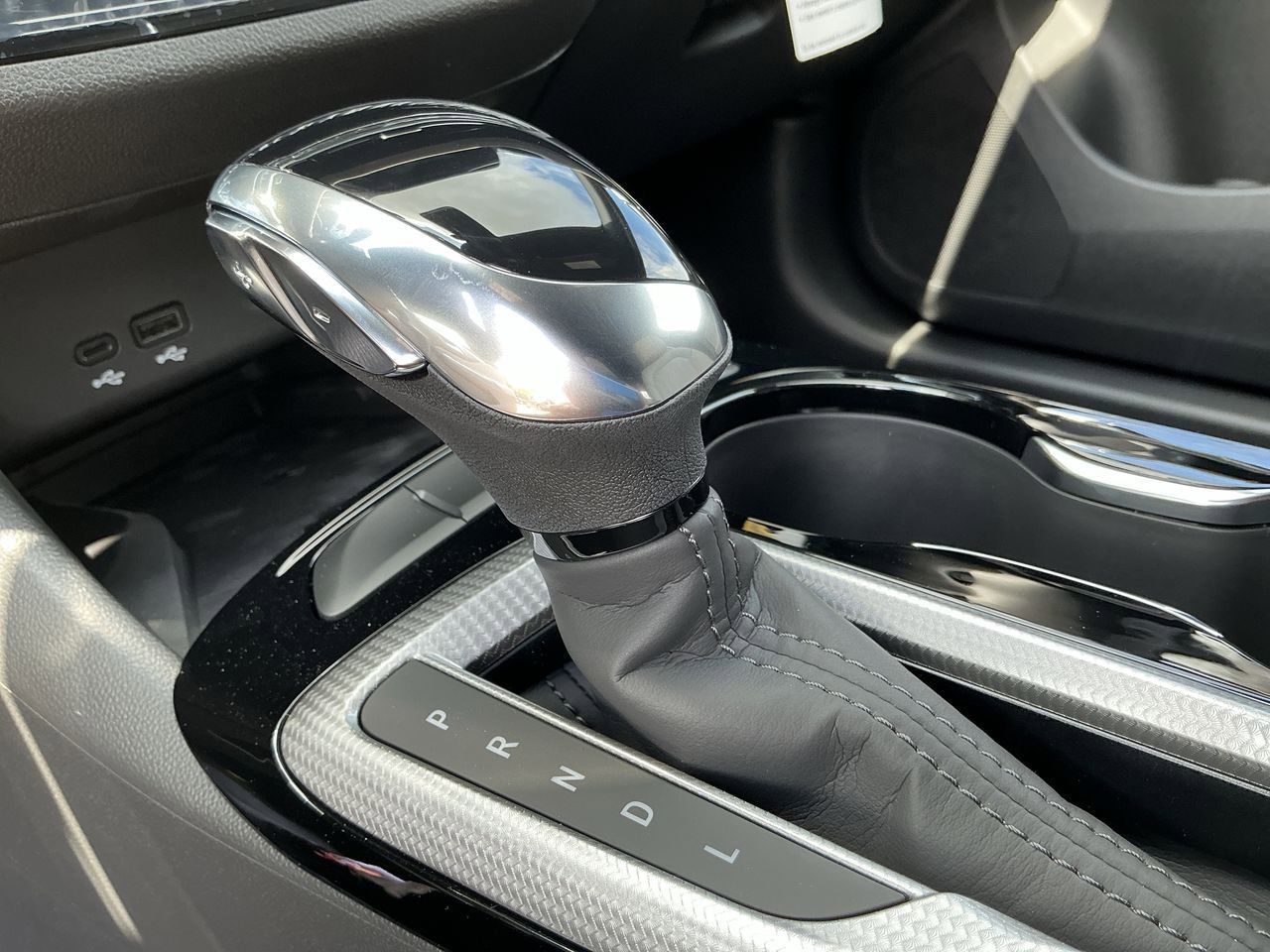 2025 Buick Envista Avenir photo 13