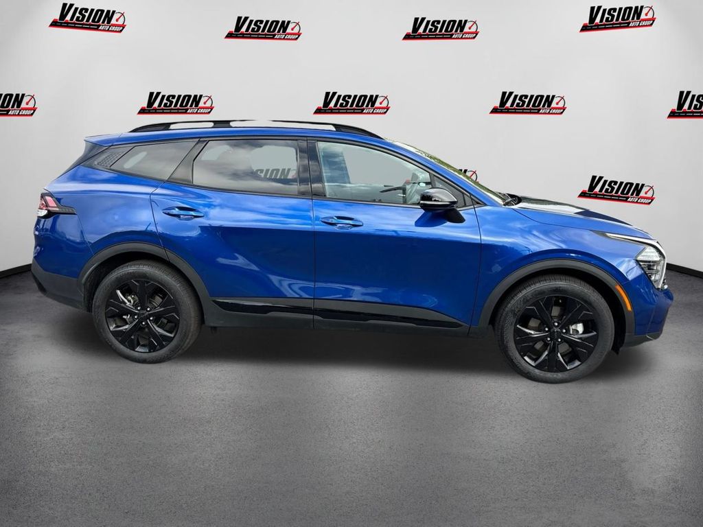 2025 Kia Sportage X-Line photo 3