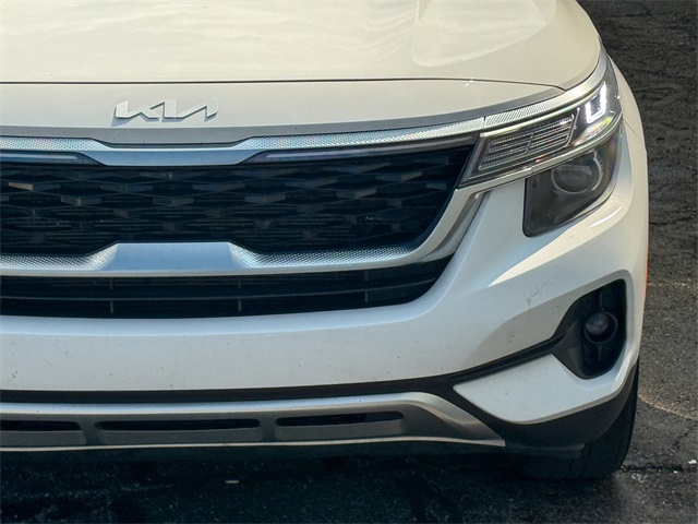 2023 Kia Seltos S photo 9