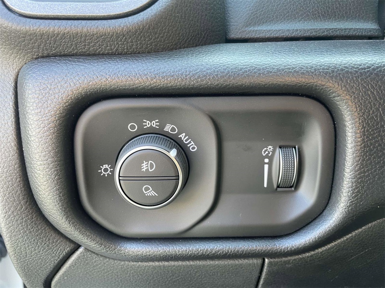 2026 Ram 2500 Tradesman photo 12