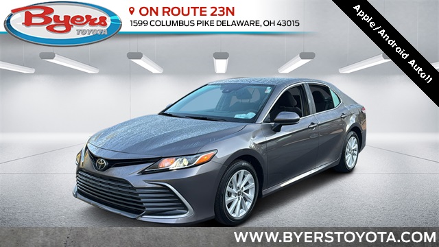 2024 Toyota Camry LE's photo