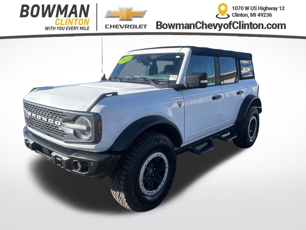 2022 Ford Bronco Base's photo