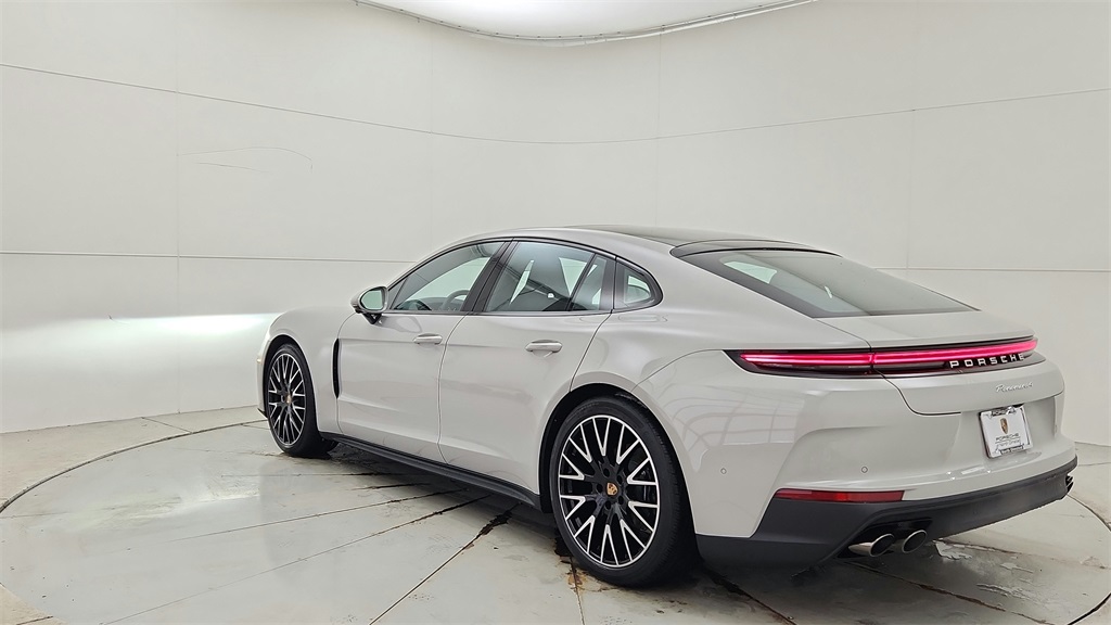 New 2025 Porsche Panamera 4 4D Hatchback in North Olmsted