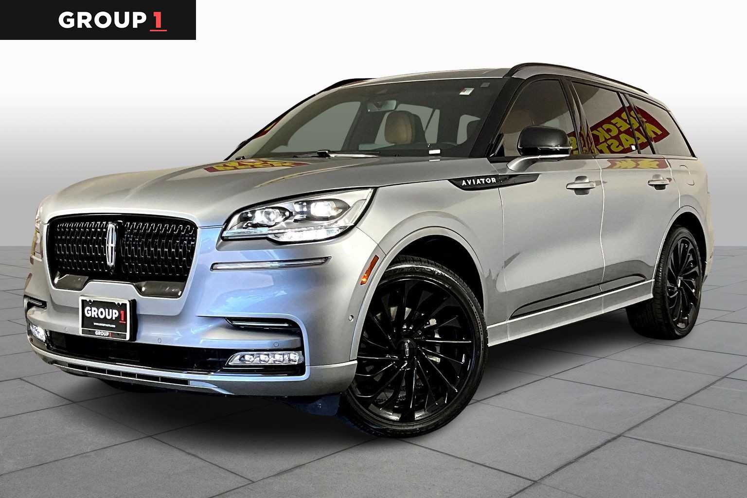 2024 Lincoln Aviator Black Label's photo