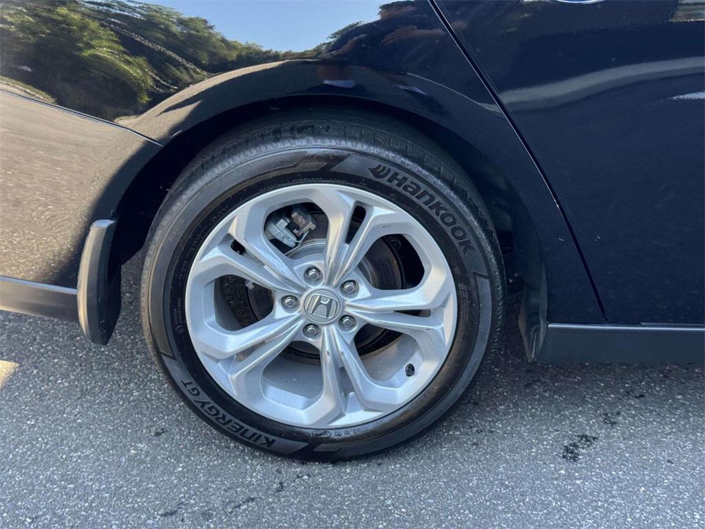2024 Honda Accord LX photo 4