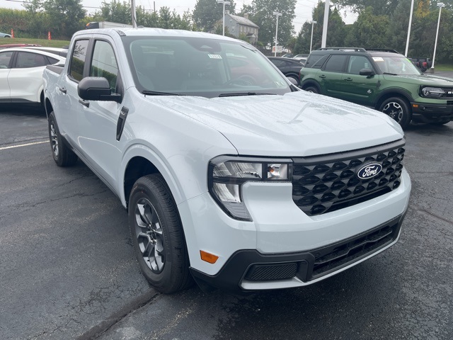 2025 Ford Maverick XLT photo 3