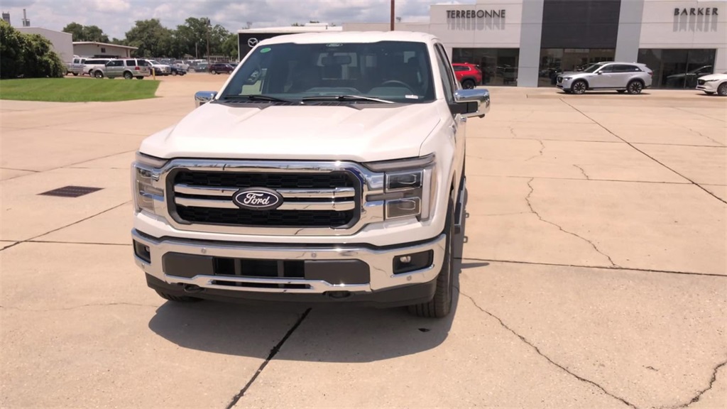 2025 Ford F-150 Lariat photo 3