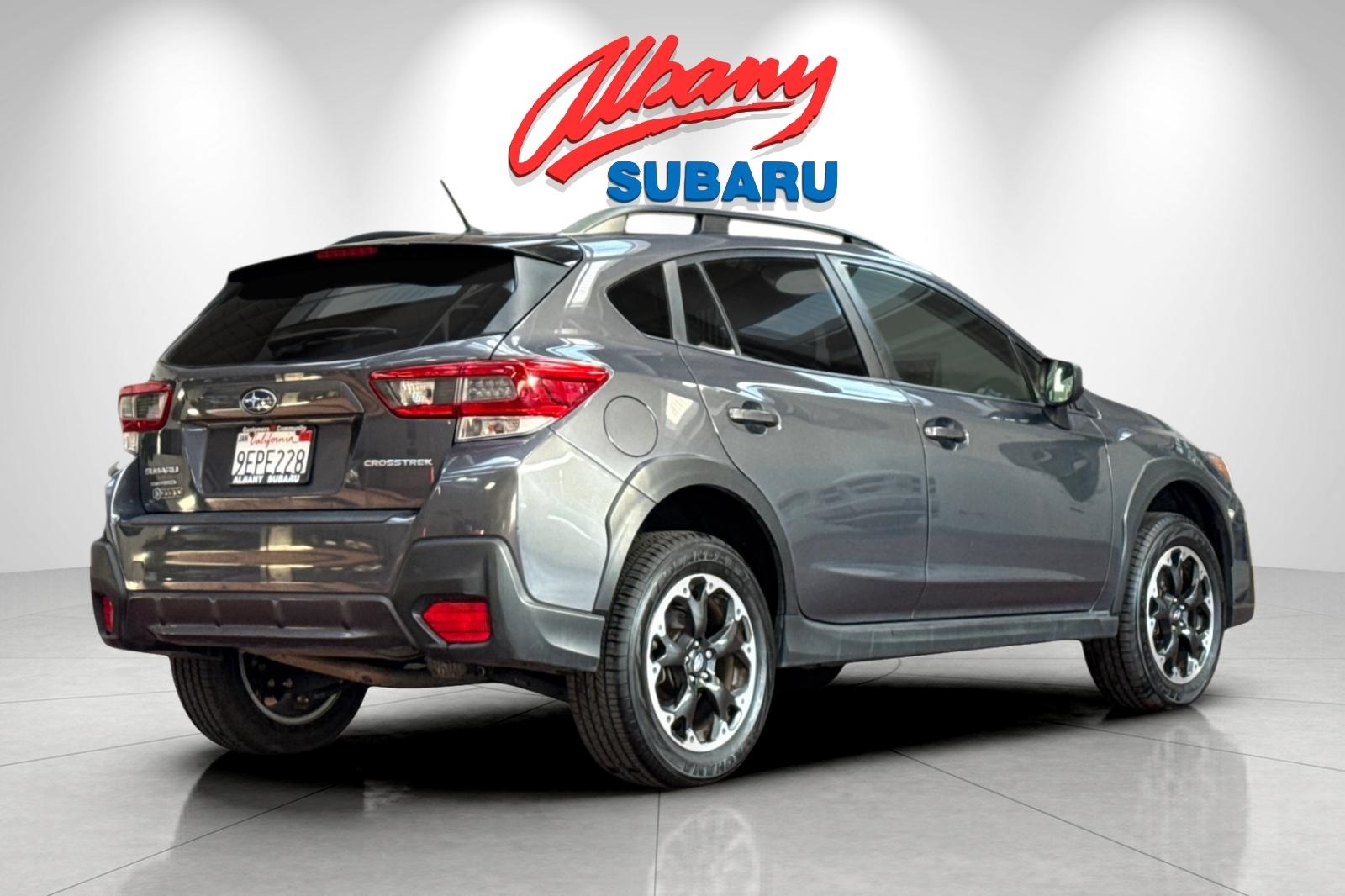2023 Subaru Crosstrek Base photo 2