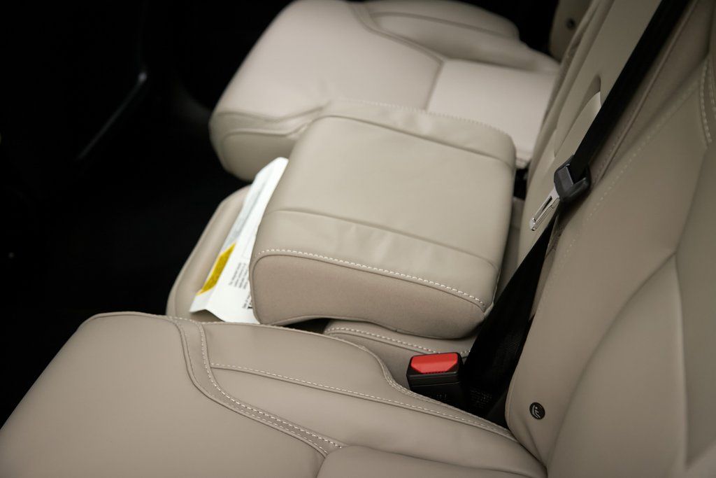 2026 VOLVO XC90 - Image 19