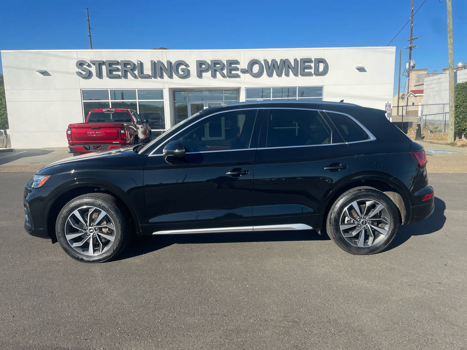 2021 Audi Q5 Premium Plus's photo