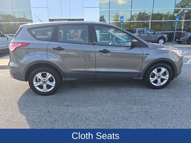 2014 Ford Escape S photo 2
