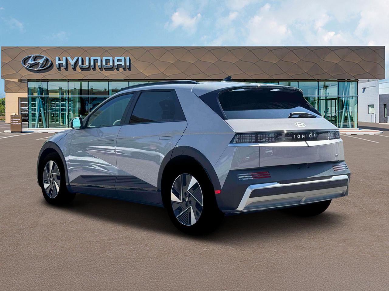 2025 Hyundai Ioniq 5 SEL photo 4