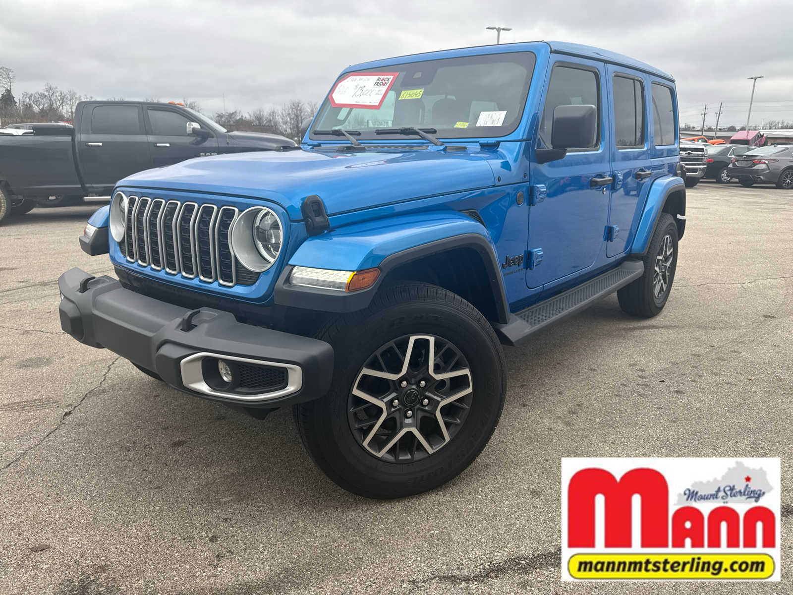 2025 Jeep Wrangler 4-Door Sahara's photo