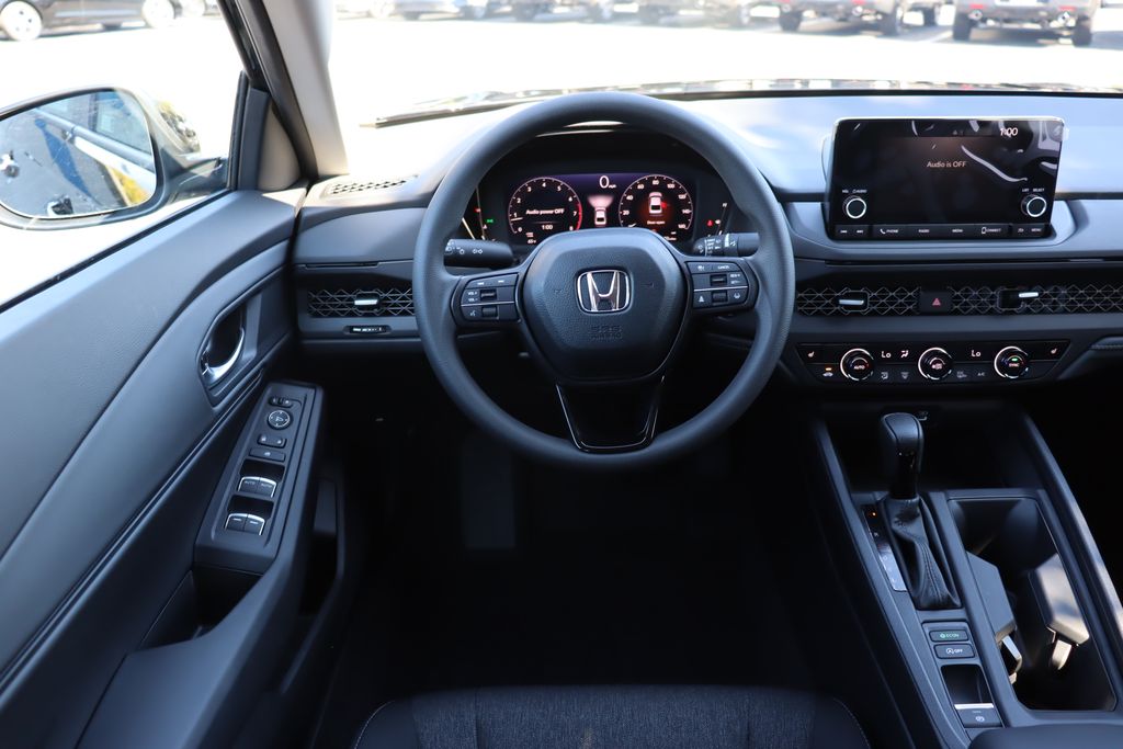 2025 Honda Accord SE photo 16