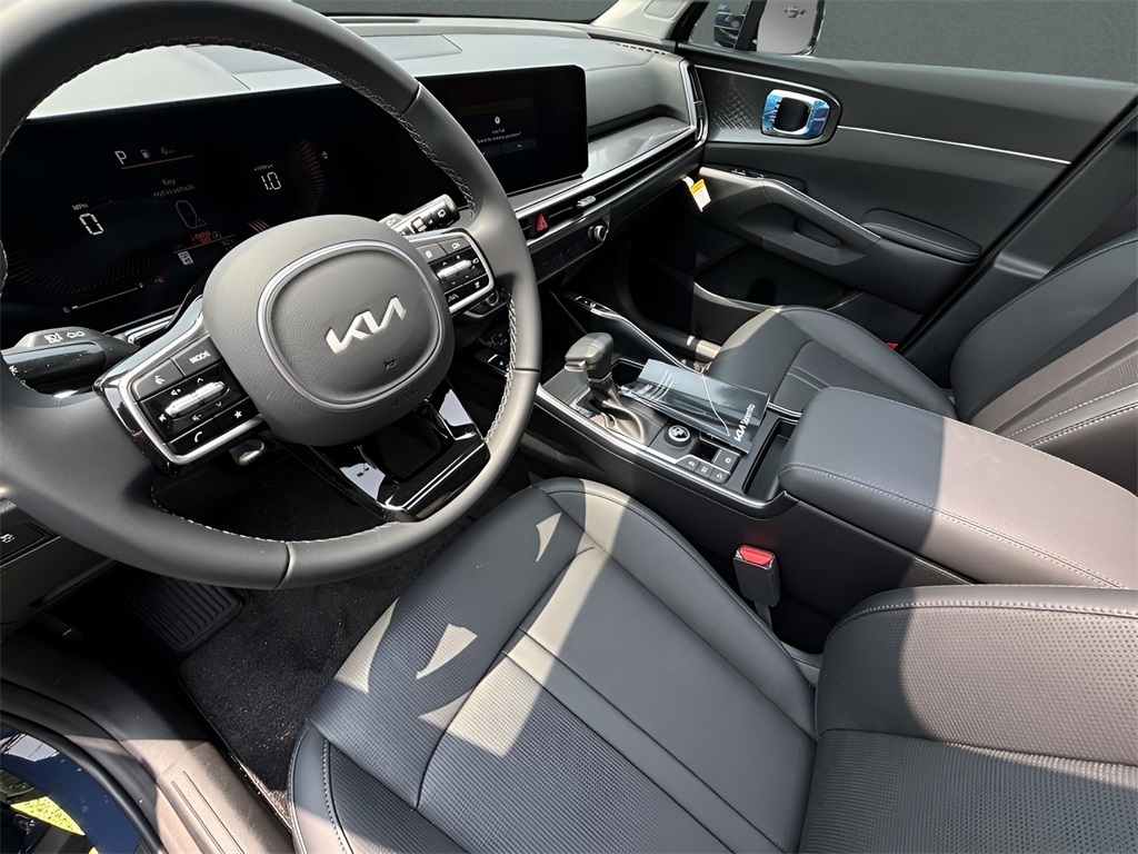 2025 Kia Sorento S photo 11