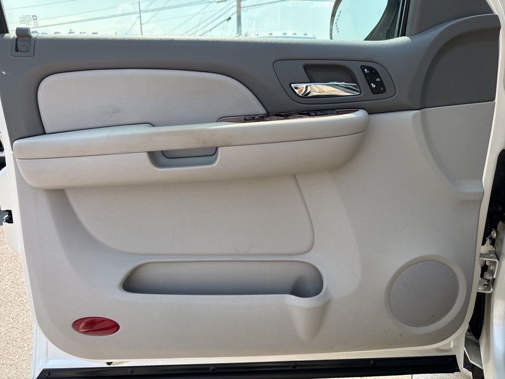 2008 Chevrolet Avalanche LTZ photo 30