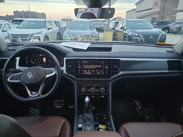 2022 Volkswagen Atlas V6 SEL R-Line photo 2