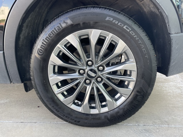 2025 Cadillac XT4 Premium Luxury photo 14