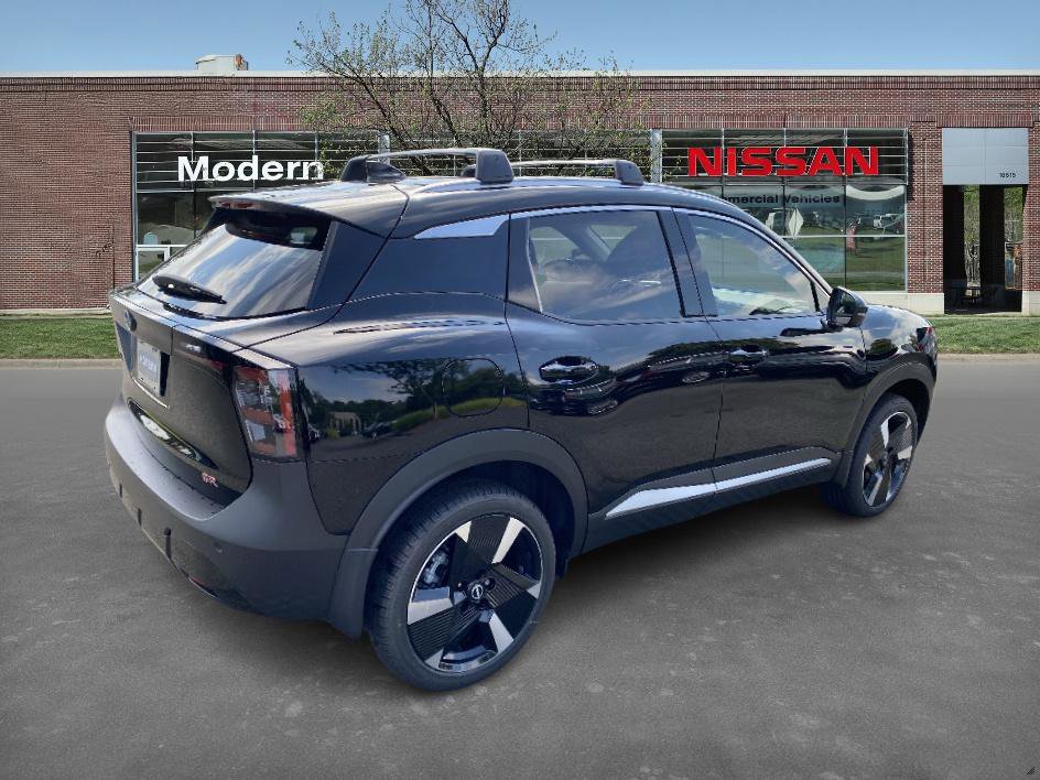 2025 Nissan Kicks SR photo 4