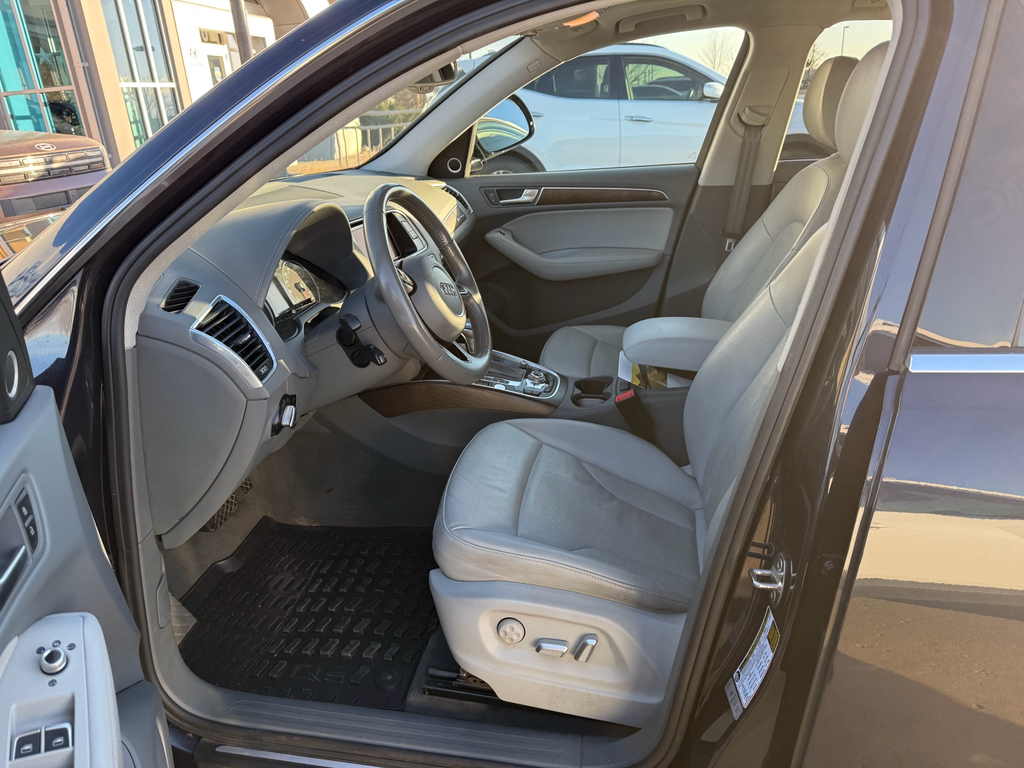 2016 Audi Q5 Prestige photo 3