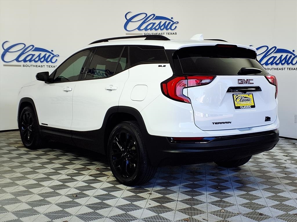 2021 Gmc Terrain SLE photo 2