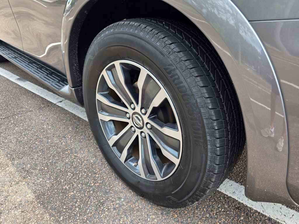 2020 Nissan Armada SL photo 31