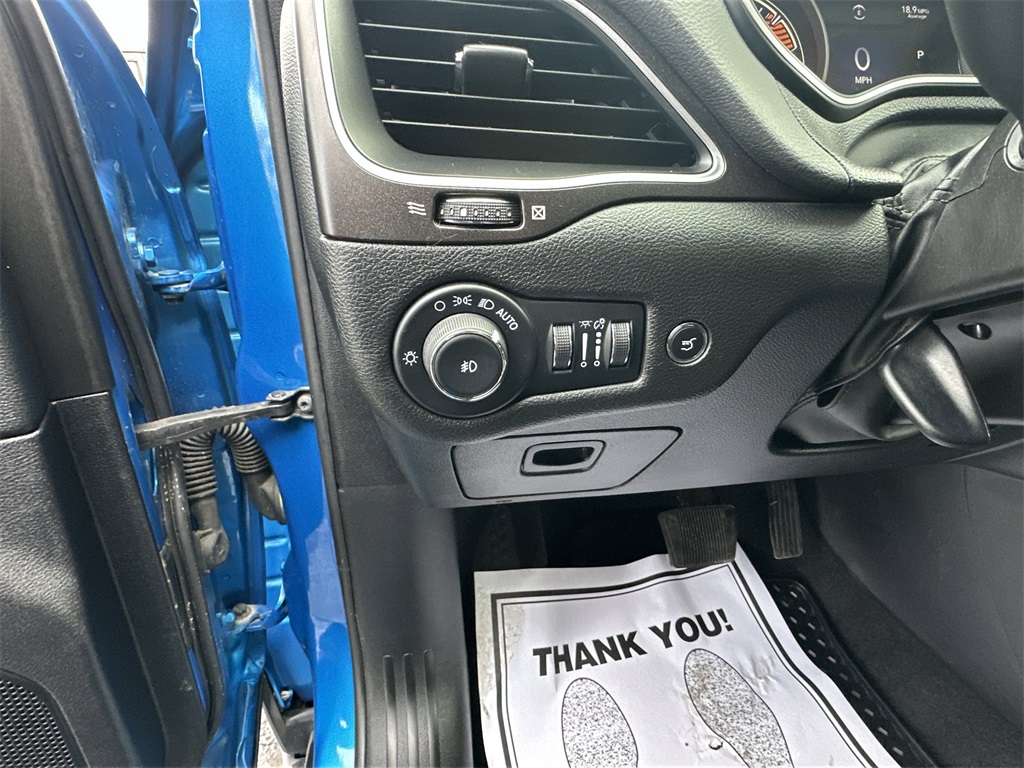 2022 JEEP CHEROKEE - Image 15