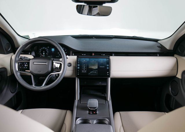 2025 Land Rover Discovery Sport S photo 3