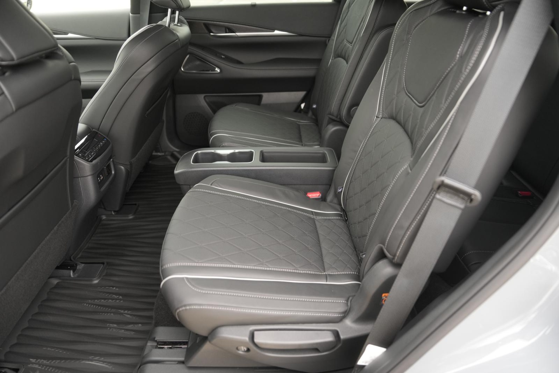 2025 Infiniti QX60 Autograph AWD photo 17