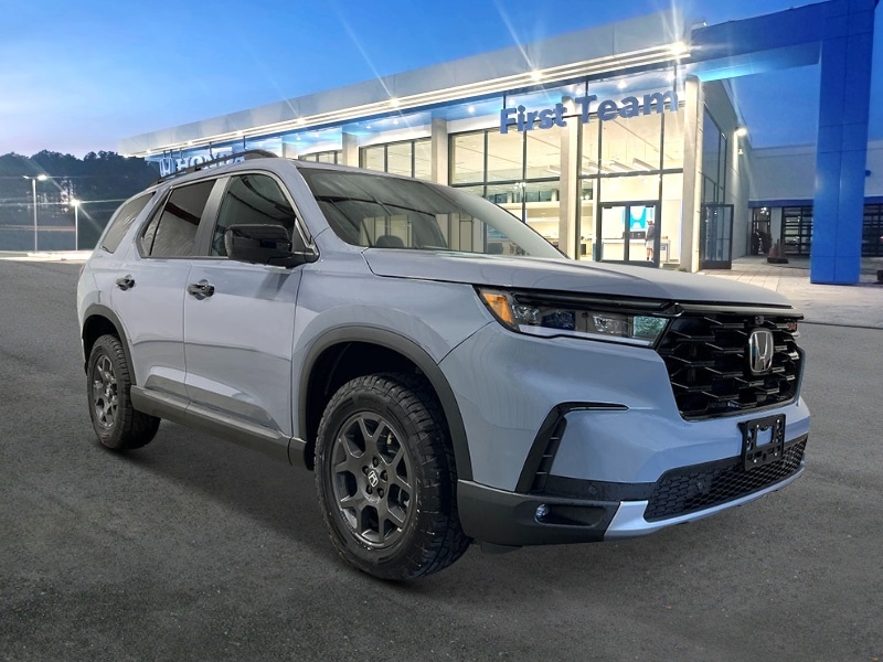 2025 Honda Pilot TrailSport photo 9