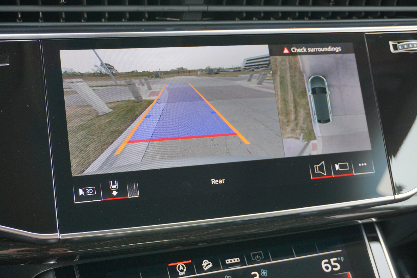 2025 Audi Q8 Premium Plus photo 11