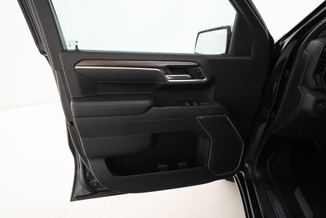 2022 Chevrolet Silverado 1500 LT photo 8
