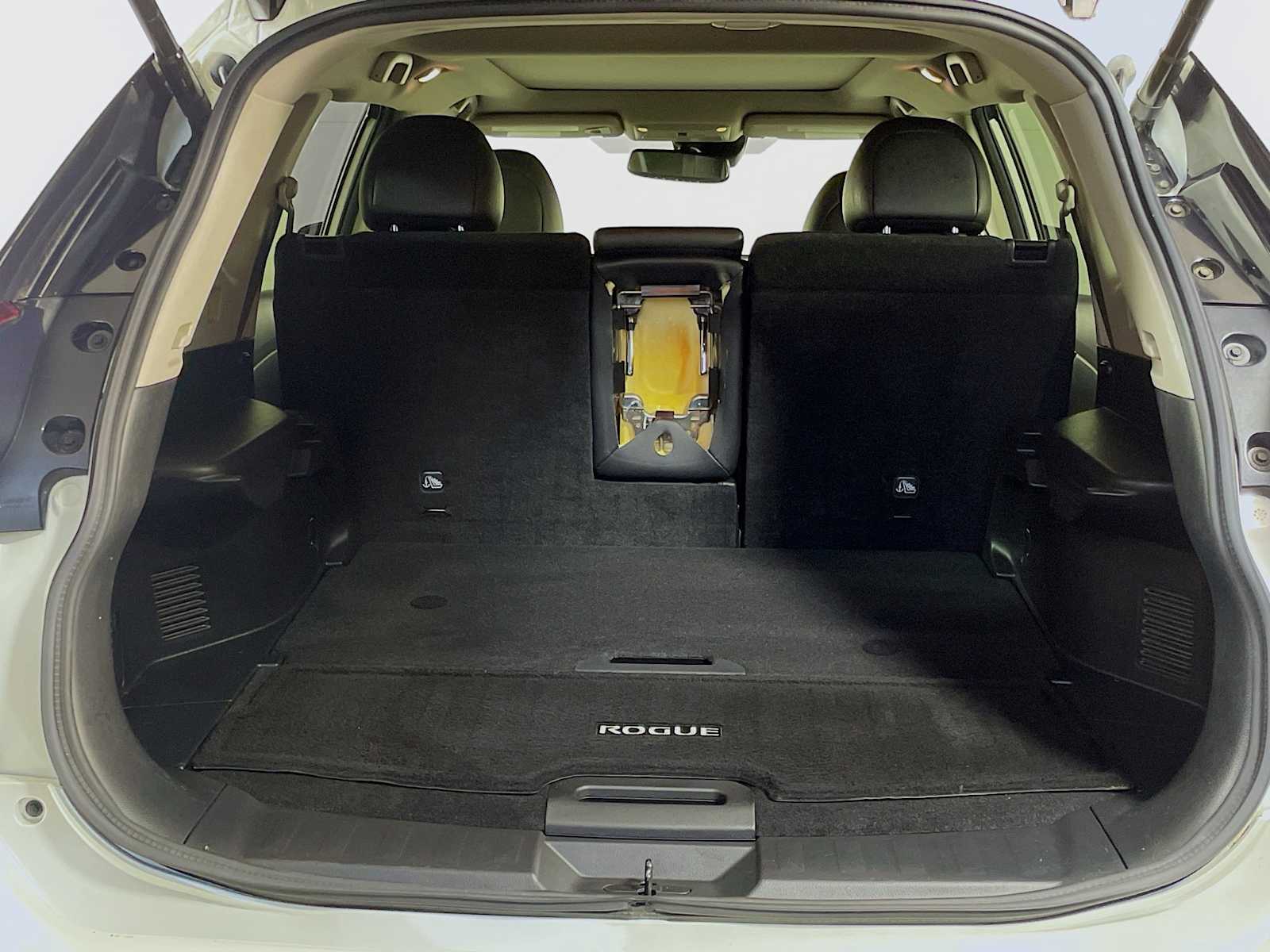 2020 Nissan Rogue SL photo 24