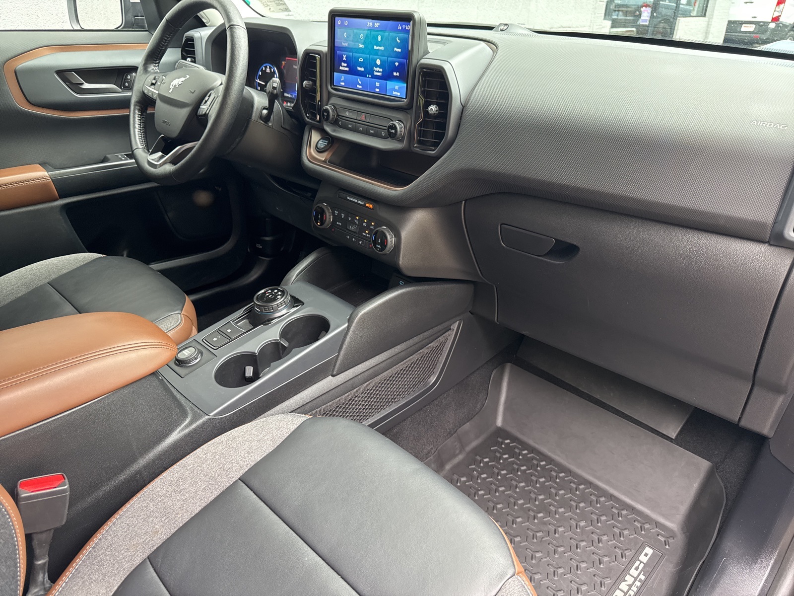 2022 Ford Bronco Sport Outer Banks photo 28
