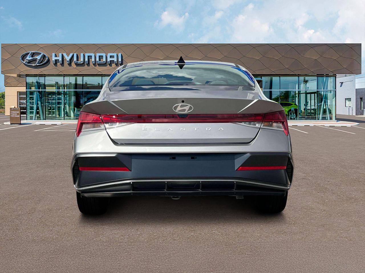 2025 Hyundai Elantra SEL Convenience photo 6