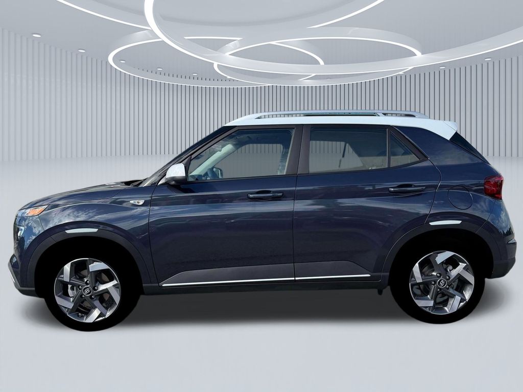 2026 Hyundai Venue SEL photo 3