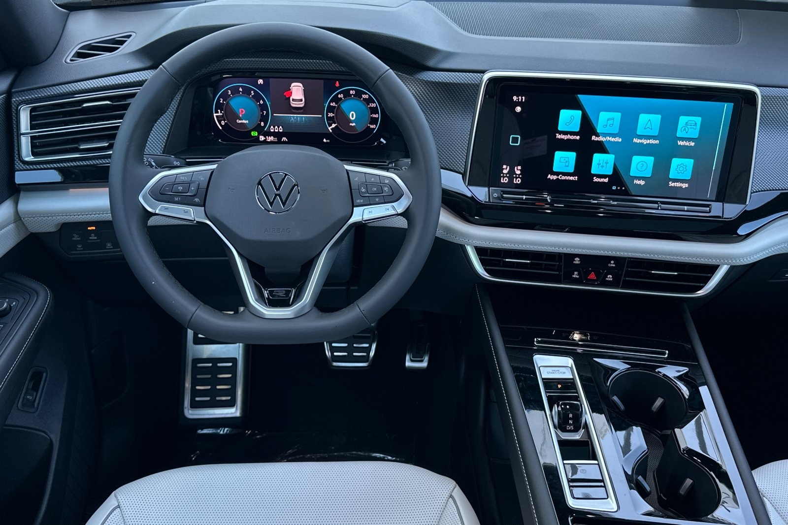2026 Volkswagen Atlas Cross Sport SEL Premium R-Line photo 13