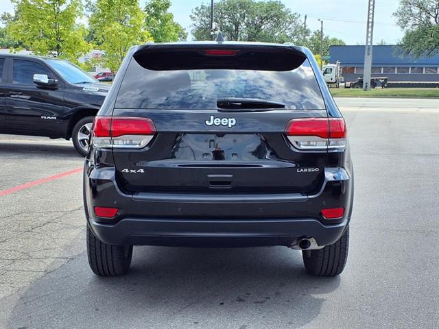 2022 Jeep Cherokee Laredo X SE Altitude photo 2